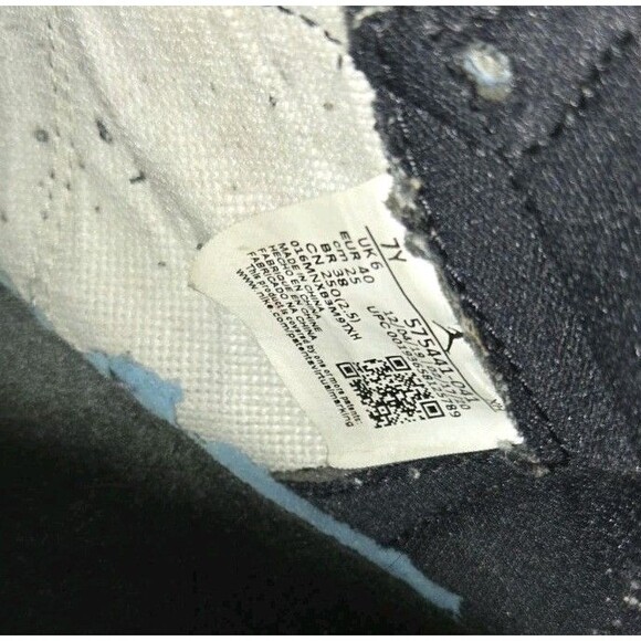 Air Jordan 1 Retro High Royal Toe 2020 Size 7Y 575441-041 - Picture 6 of 6